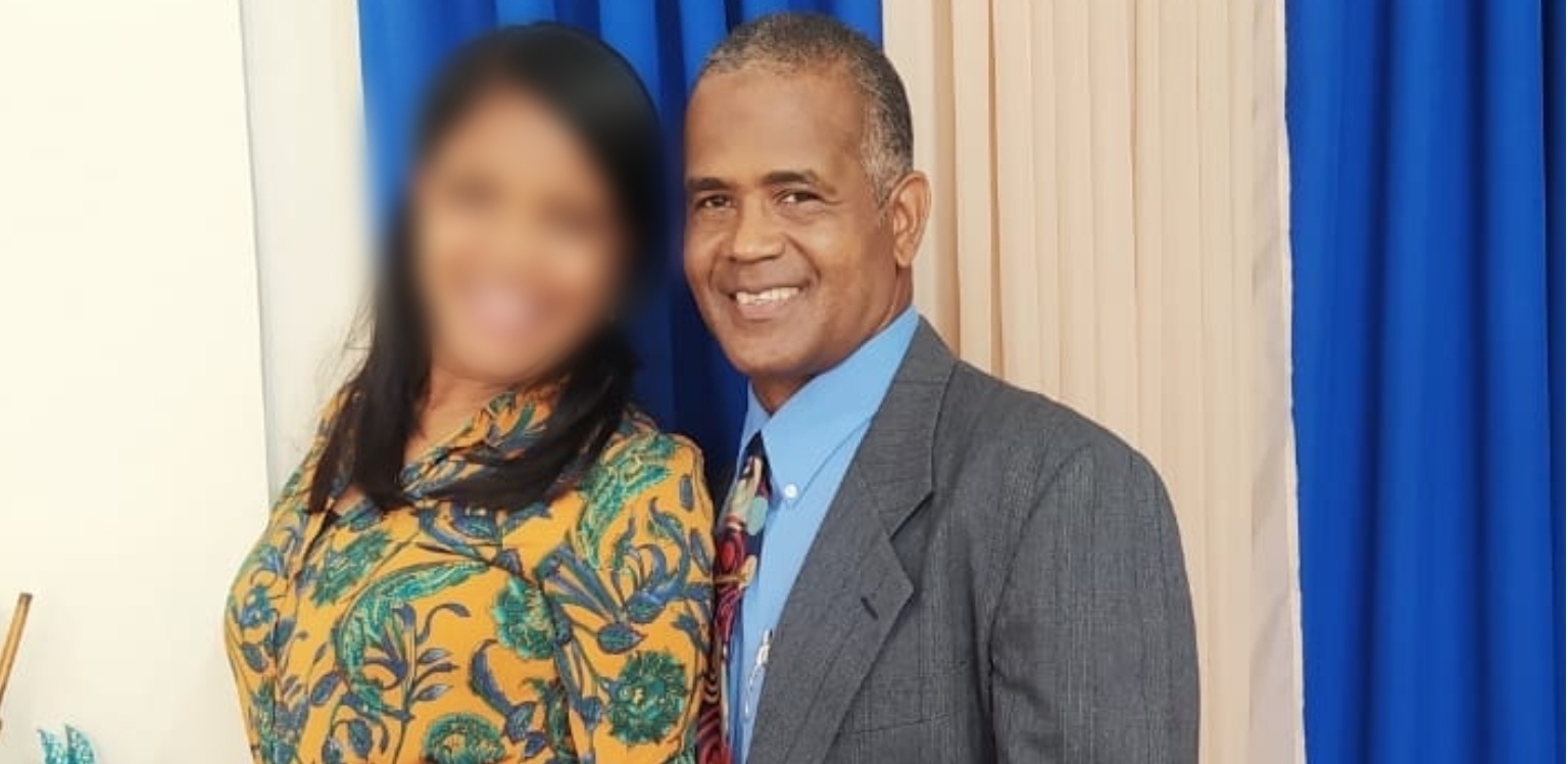 Pastor Andres Encarnación y su esposa.